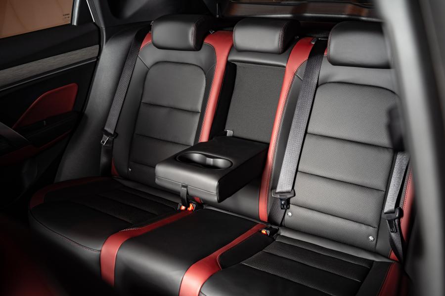 Интерьер Geely Coolray Sport (SX11) 2020 года  (CIS) (фото 26 из 34)